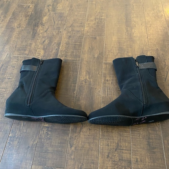 Stuart Weizman Black Nylon mid calf boots - Picture 9 of 13